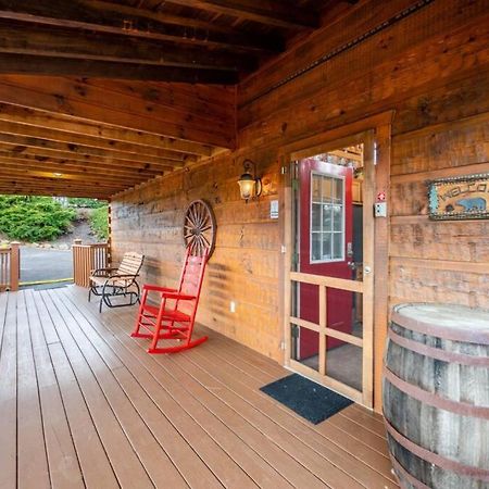 Over The Mountain - Smoky Mountain View Cabin Сивиървил Екстериор снимка