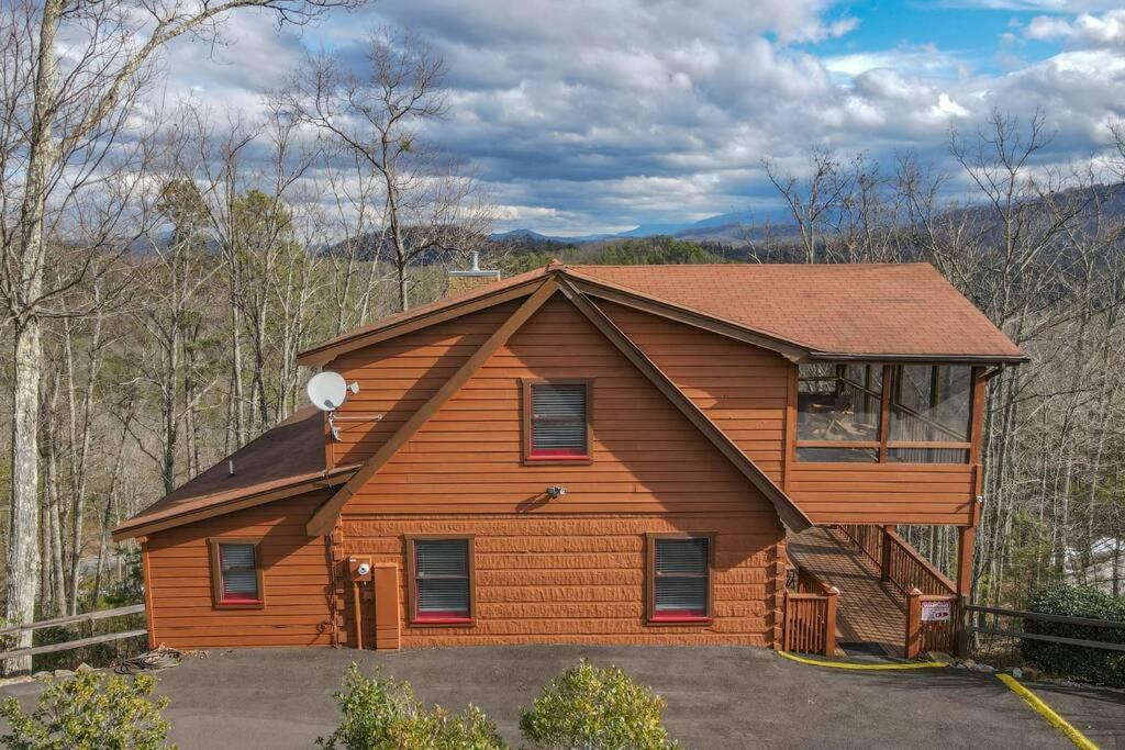 Over The Mountain - Smoky Mountain View Cabin Сивиървил Екстериор снимка