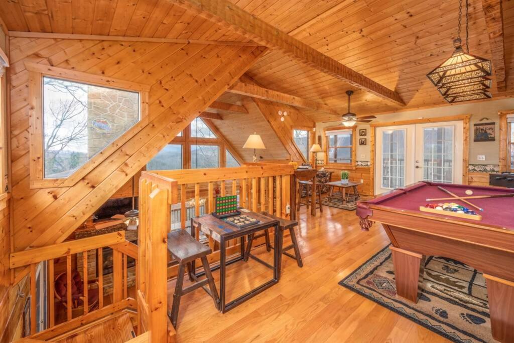 Over The Mountain - Smoky Mountain View Cabin Сивиървил Екстериор снимка