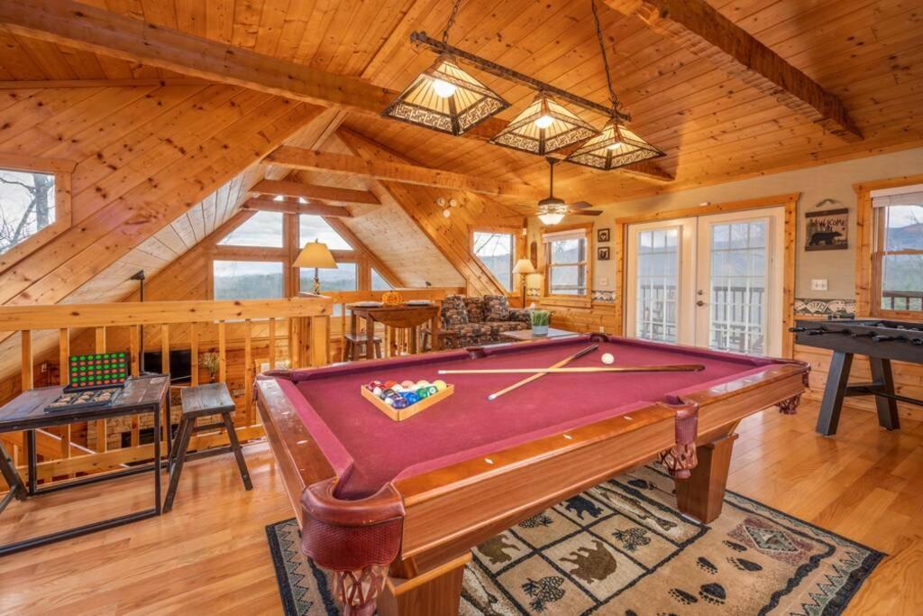 Over The Mountain - Smoky Mountain View Cabin Сивиървил Екстериор снимка