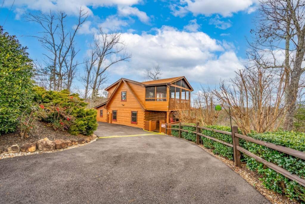 Over The Mountain - Smoky Mountain View Cabin Сивиървил Екстериор снимка