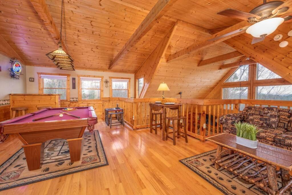 Over The Mountain - Smoky Mountain View Cabin Сивиървил Екстериор снимка