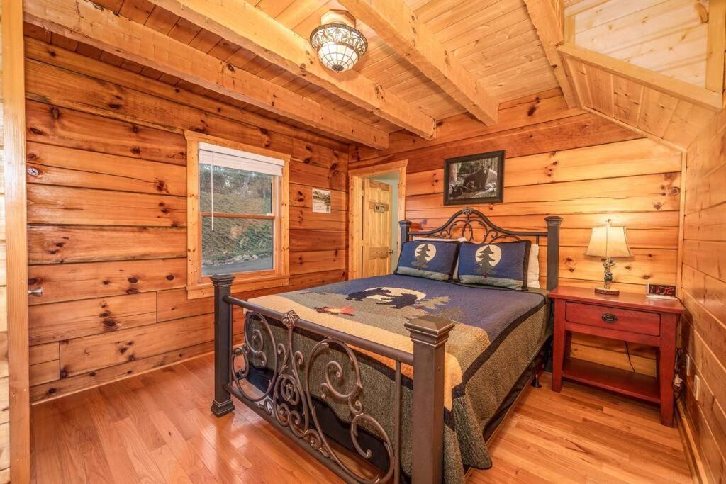 Over The Mountain - Smoky Mountain View Cabin Сивиървил Екстериор снимка