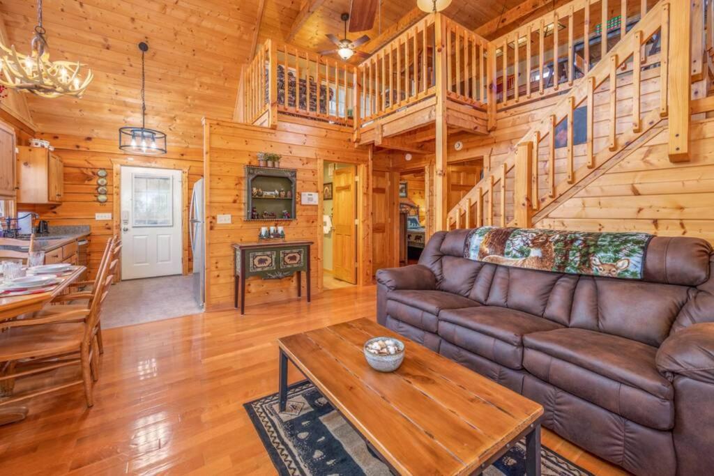 Over The Mountain - Smoky Mountain View Cabin Сивиървил Екстериор снимка